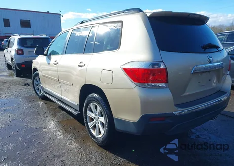 2012 Toyota Highlander Se V6 из США, поврежденный, VIN 5TDBK3EH8CS146814